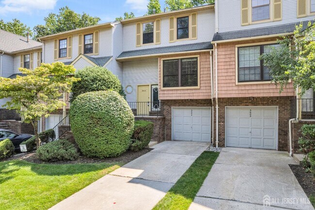 3604 Springbrook Dr in Edison, NJ - Building Photo - Building Photo