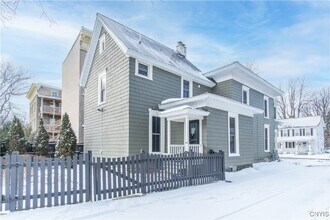 325 Holcomb St in Watertown, NY - Building Photo - Building Photo