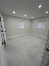 6720 Park St in Hollywood, FL - Building Photo - Building Photo