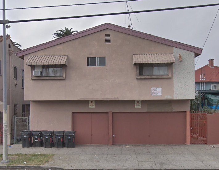 4523-4525 S Hoover St in Los Angeles, CA - Building Photo