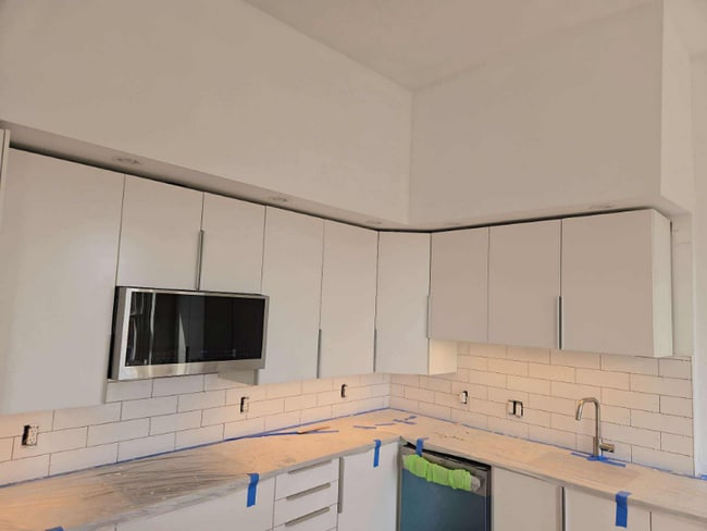 property at 204 W Washington St