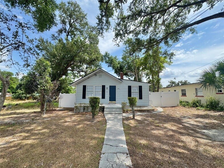 248 Avenue L NE in Winter Haven, FL - Building Photo