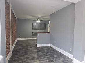 816 W 11th St in Wilmington, DE - Building Photo - Building Photo