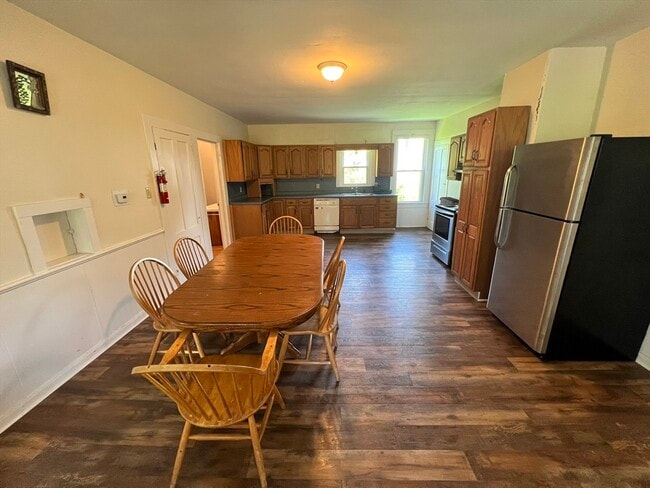 986 S East St in Amherst, MA - Building Photo - Building Photo
