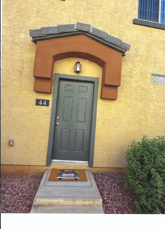 2727 N Price Rd in Chandler, AZ - Building Photo - Building Photo