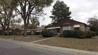 1600 Utica St in Denver, CO - Building Photo