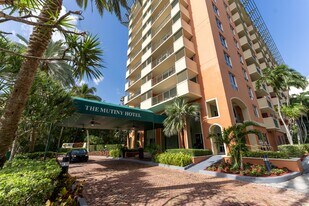 2951 S Bayshore Dr, Unit 717 in Miami, FL - Building Photo