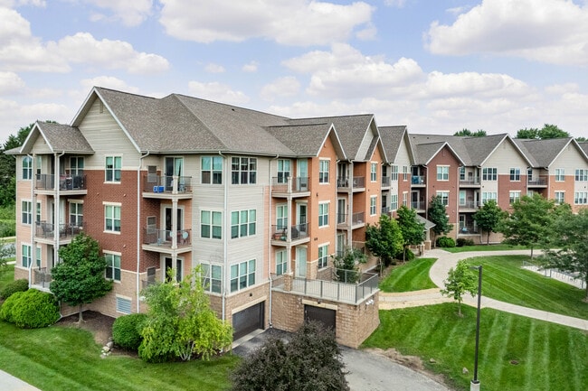The Vue at Pinnacle Park in Fitchburg, WI - Foto de edificio - Building Photo
