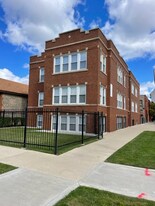 6016 W Wabansia Ave, Unit First  floor in Chicago, IL - Building Photo