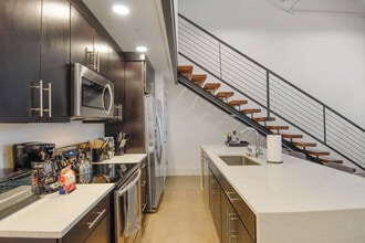 822 Howard Ave in New Orleans, LA - Building Photo - Building Photo