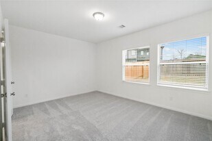 623 Silver Pear Ct in Montgomery, TX - Building Photo