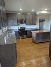 10326 Brattlie Rd in Mount Horeb, WI - Building Photo - Building Photo