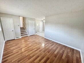 784 Western Park Dr in Memphis, TN - Building Photo - Building Photo