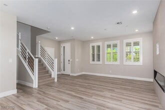 11592 Alpine Cove Ave in Las Vegas, NV - Building Photo - Building Photo