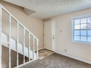 13981 E Jewell Ave in Aurora, CO - Building Photo - Building Photo