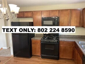 6419 Londonderry Dr in Cary, IL - Building Photo - Building Photo