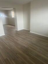 545 Stokes Ave in Braddock, PA - Building Photo - Building Photo