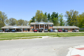 Autumn Woods Apartments in Fort Wayne, IN - Building Photo - Building Photo