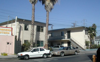 6901 Long Beach Blvd in Long Beach, CA - Building Photo - Building Photo