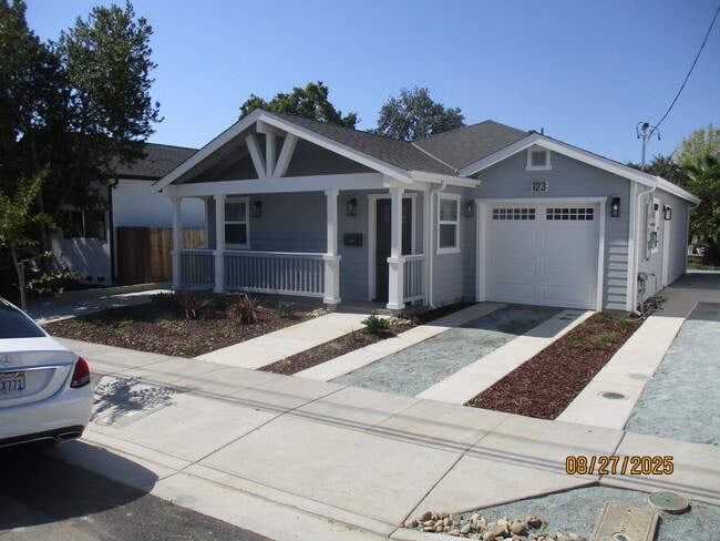 123 Circuit Dr
