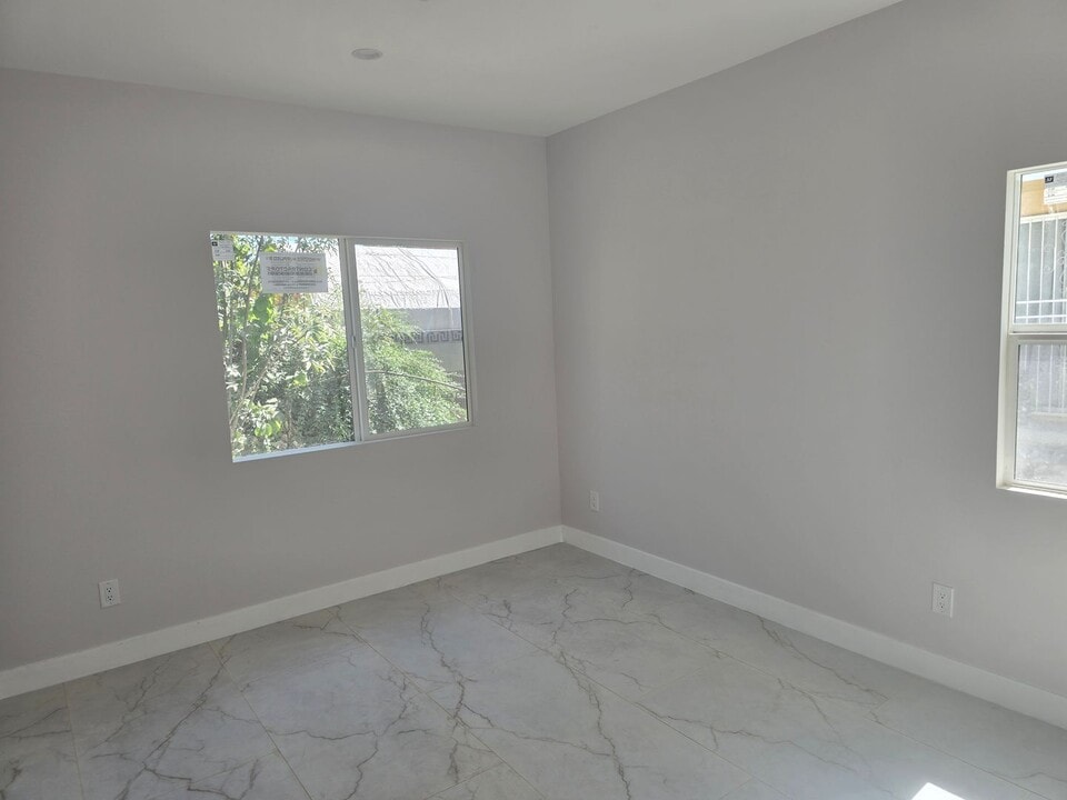 3323 W 133rd St in Hawthorne, CA - Building Photo