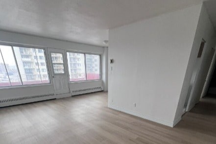 Le Colbert in Montréal, QC - Building Photo - Building Photo