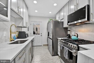 1919 19th St NW in Washington, DC - Building Photo - Building Photo