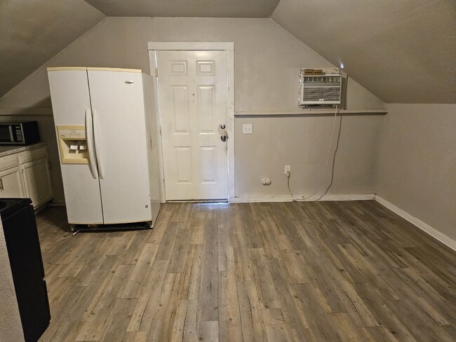 1719 W Craig Pl-Unit -1717-2 in San Antonio, TX - Building Photo - Building Photo