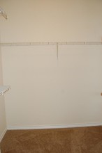 4333 Bayside Village Dr in Tampa, FL - Building Photo - Building Photo
