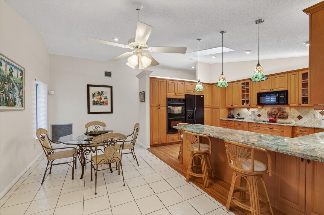 2925 Riviera Dr in Delray Beach, FL - Building Photo