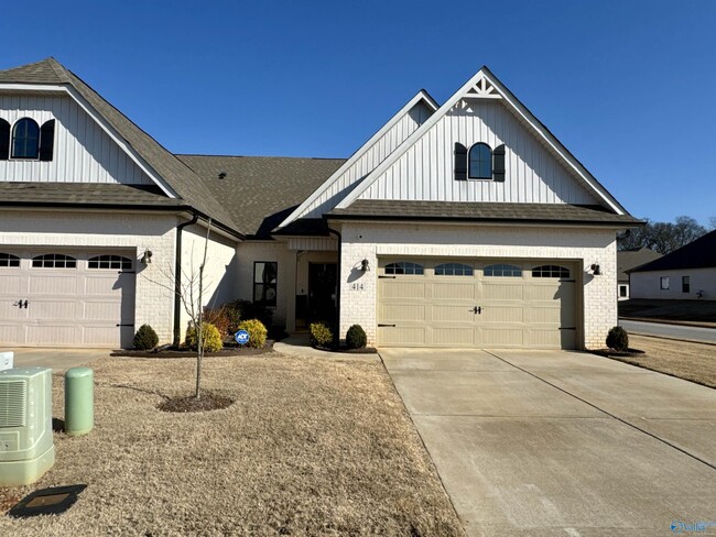 414 Raleigh Elm Dr in Huntsville, AL - Building Photo - Building Photo