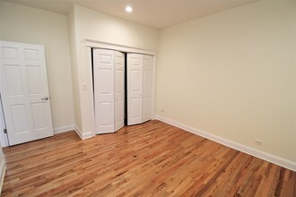 1439 N Ashland Ave in Chicago, IL - Building Photo - Building Photo