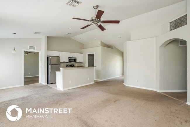 769 Gaylord Ave S in Lehigh Acres, FL - Foto de edificio - Building Photo