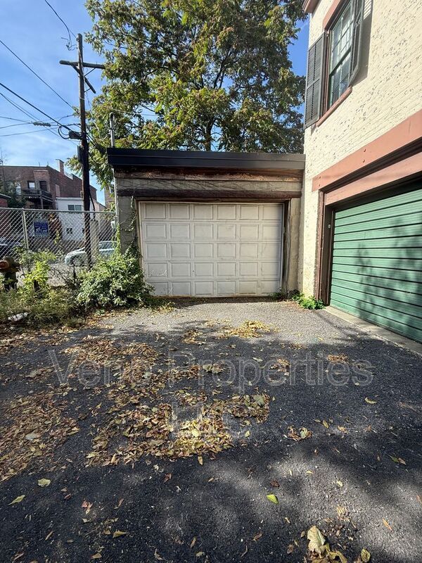 402 Hamilton St in Albany, NY - Building Photo - Building Photo