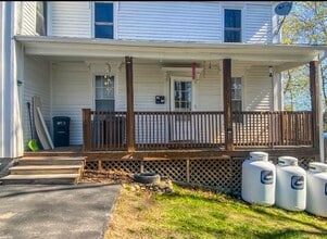 45 S Chestnut St, Unit 3 in Augusta, ME - Building Photo - Building Photo