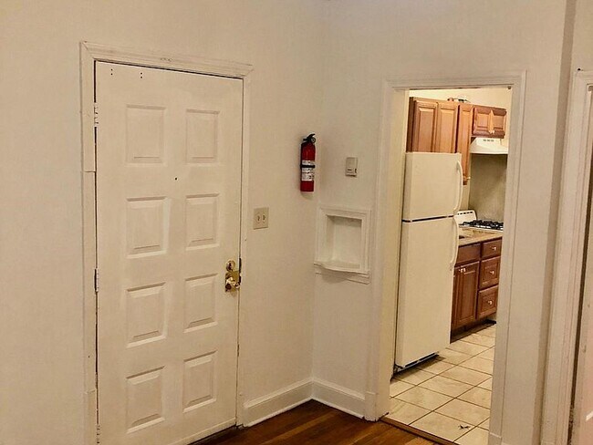 1323 Anacostia Rd SE in Washington, DC - Foto de edificio - Building Photo