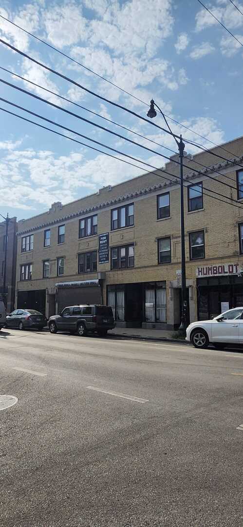 property at 3009 W Armitage Ave