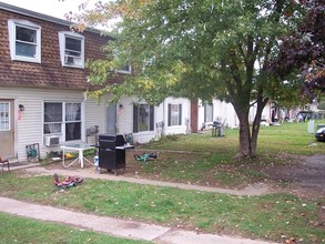 Georgetown Apartments in Milton, PA - Building Photo - Building Photo