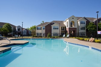 Liberty Commons Apartments in Columbus, GA - Foto de edificio - Building Photo