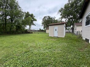 3015 Matlock Dr in Florissant, MO - Building Photo - Building Photo