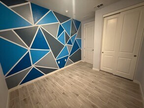 1230 Central Ave in Hollister, CA - Building Photo - Building Photo