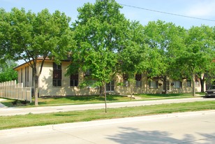 6320-6330 N 91st St Apartments