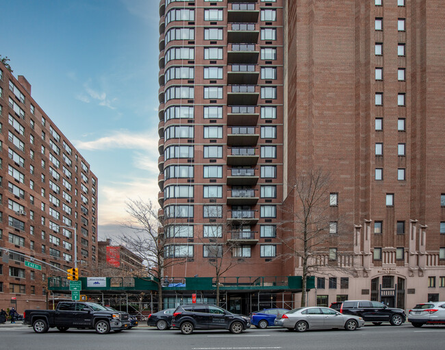 The Paladin in New York, NY - Foto de edificio - Building Photo