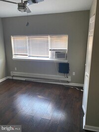 3260 Livingston St - 8