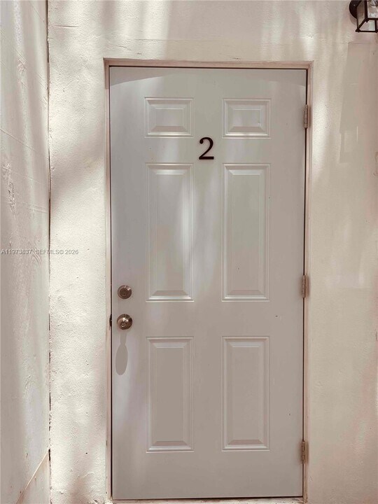 931 Opa-locka Blvd in Opa Locka, FL - Foto de edificio