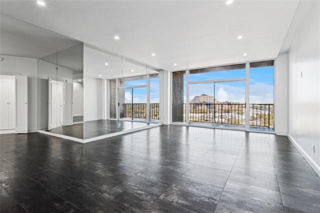 5200 Keller Springs Rd in Dallas, TX - Building Photo