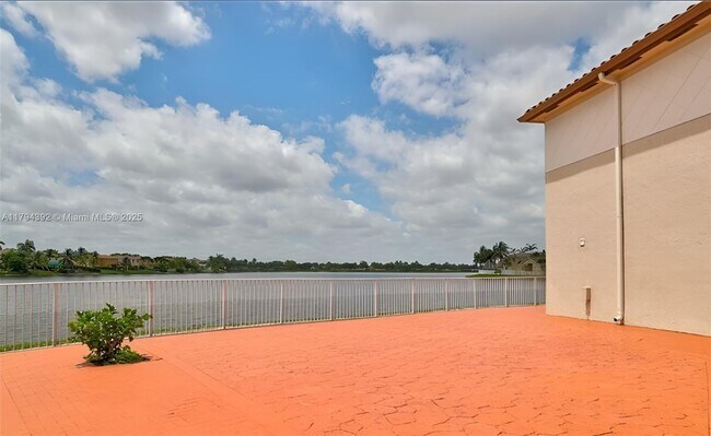 13500 SW 51st St in Miramar, FL - Building Photo - Building Photo
