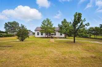 9002 Breezy Rd in Krum, TX - Building Photo - Building Photo