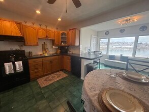 235 Washington Ave in Winthrop, MA - Building Photo - Building Photo