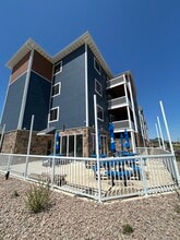 Falcon Ridge Apartments in Delavan, WI - Foto de edificio - Building Photo